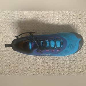 Brand new in box keen nxis shoes